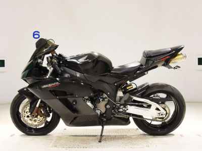 Honda CBR1000RR 2005