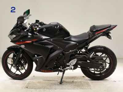 Yamaha YZF-R25 2015