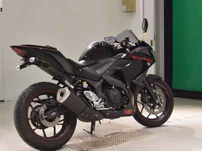 Yamaha YZF-R25 2015