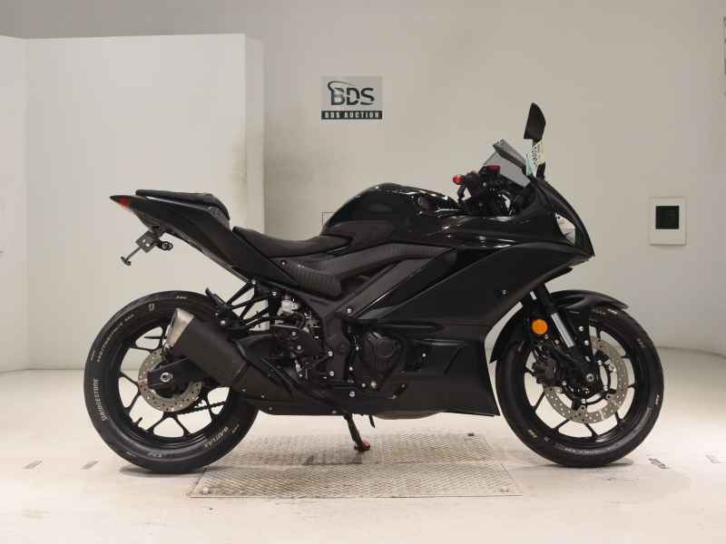 Yamaha YZF-R25 2021
