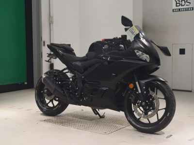 Yamaha YZF-R25 2021