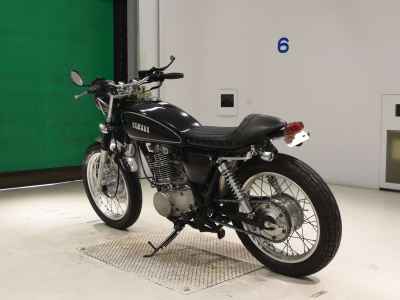 Yamaha SR400 2006