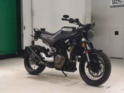 Husqvarna Svartpilen 401 2022