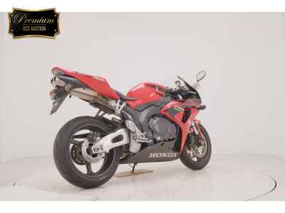 Honda CBR1000RR 2006