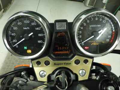 Honda CB400SF 2021