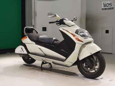Suzuki Gemma 250