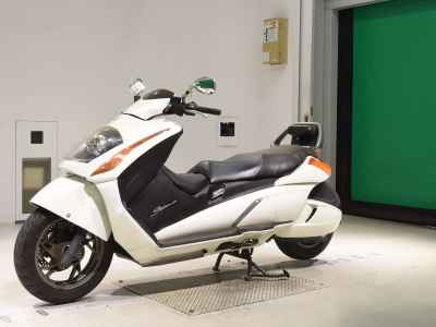 Suzuki Gemma 250