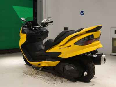 Suzuki Skywave 250M