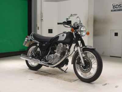 Yamaha SR400 2021
