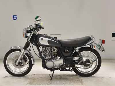 Yamaha SR400 2022