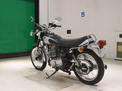 Yamaha SR400 2022