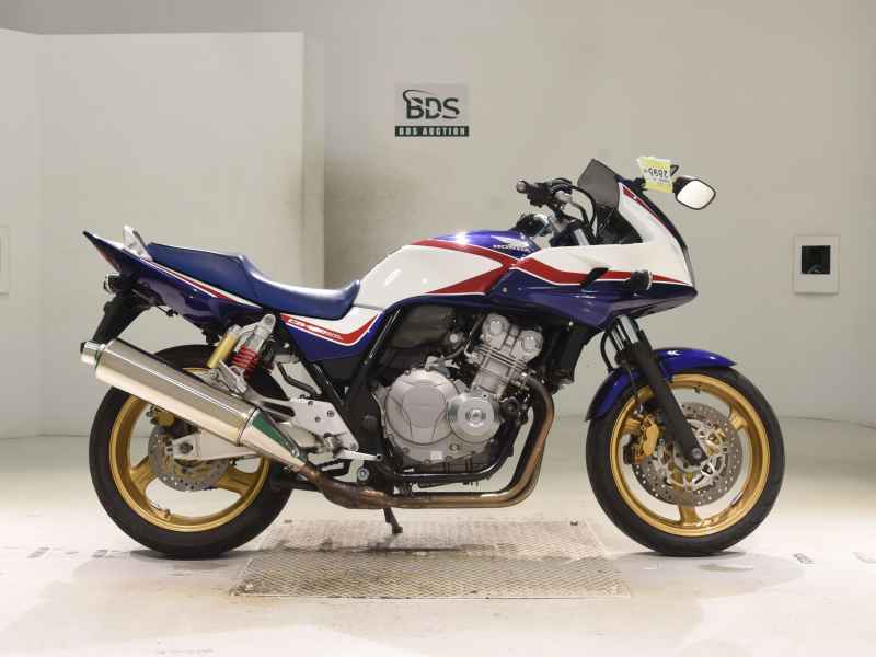 Honda CB400 Super Boldor 2009