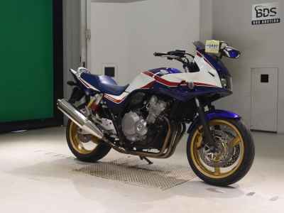 Honda CB400 Super Boldor 2009