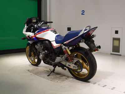 Honda CB400 Super Boldor 2009