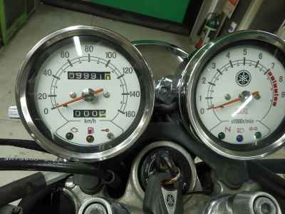 Yamaha SR400 2015