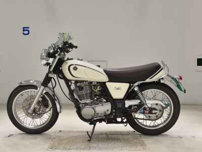 Yamaha SR400 2015