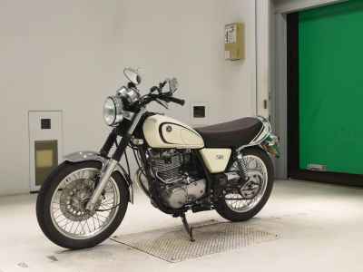 Yamaha SR400 2015