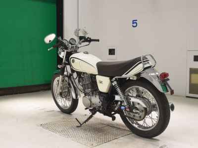 Yamaha SR400 2015