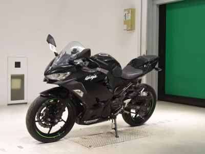 Kawasaki Ninja 400 2018