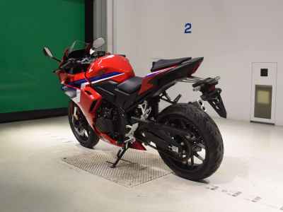 Honda CBR400R 2024