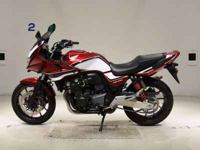 Honda CB400 Super Boldor 2021