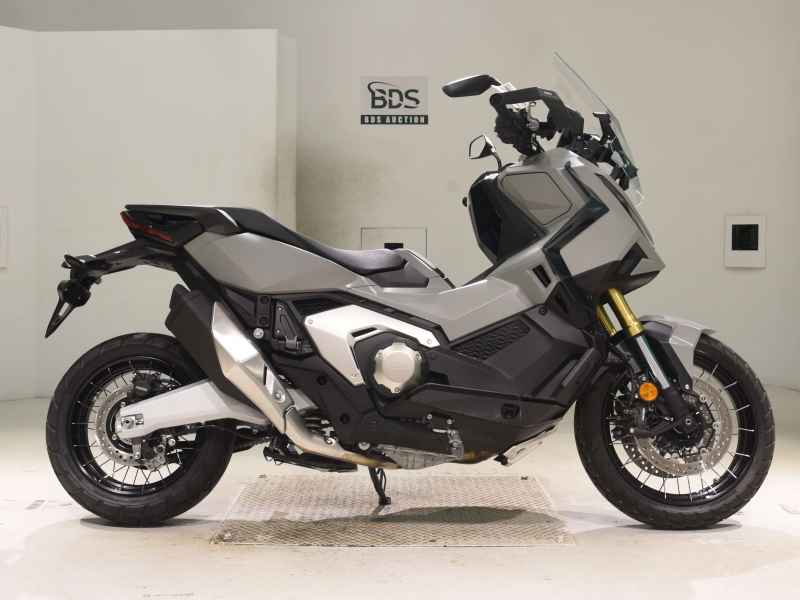 Honda X-Adv 750 2025