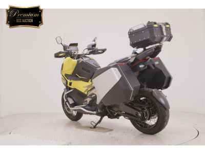 Honda X-Adv 750 2024