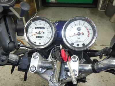 Yamaha SR400 2021