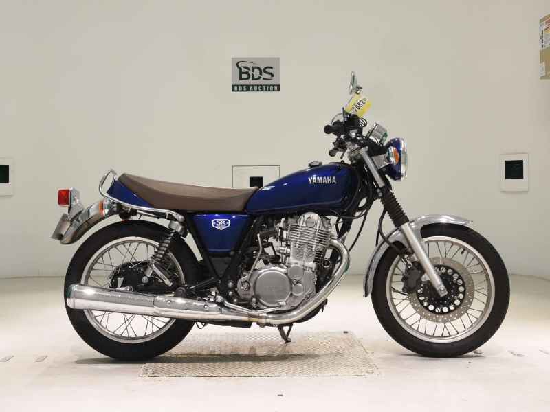 Yamaha SR400 2021