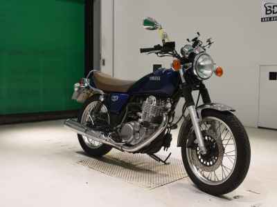 Yamaha SR400 2021