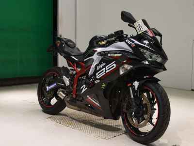 Kawasaki Ninja ZX-25R 2021