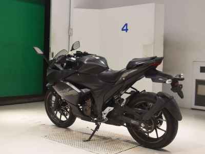 Suzuki Gixxer 250SF