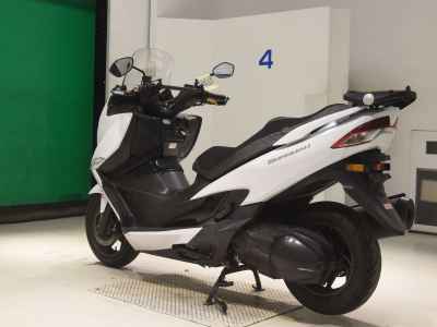 Suzuki Burgman 400 2018