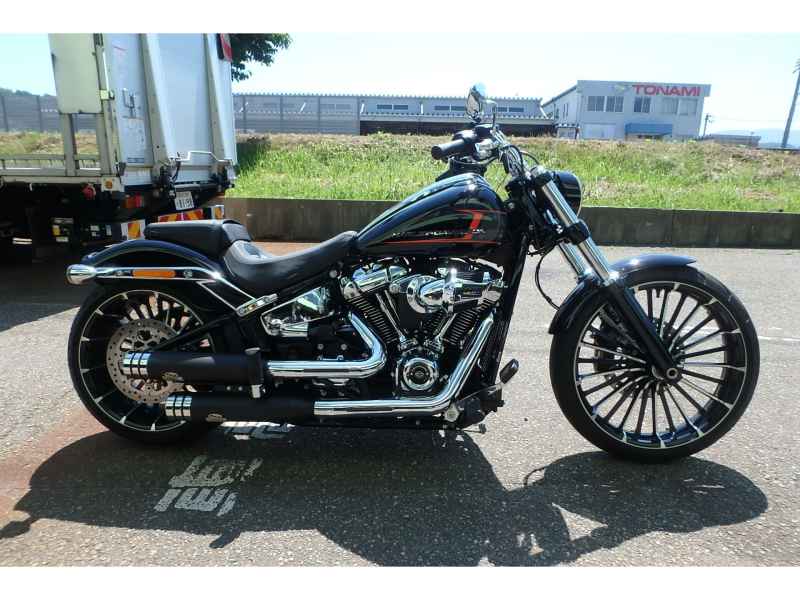 Harley-Davidson Breakout FXBR1750 2023