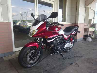 Honda CB400 Super Boldor 2022