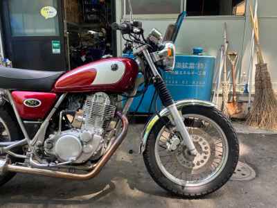 Yamaha SR400 2005