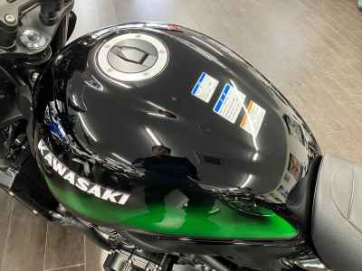 Kawasaki Z900RS Cafe 2025