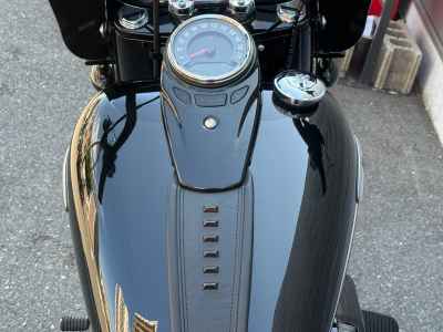 Harley-Davidson Heritage FLHCS1870 2024