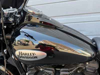 Harley-Davidson Heritage FLHCS1870 2024