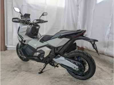 Honda X-Adv 750 2025