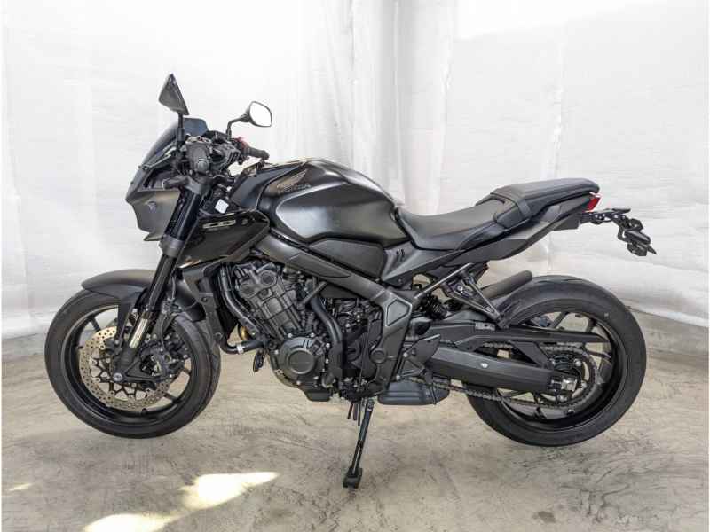 Honda CB650R 2023
