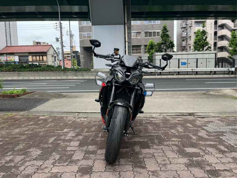 BMW M1000R 2026