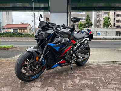 BMW M1000R 2026