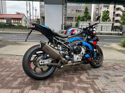 BMW M1000R 2026