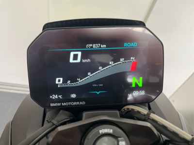 BMW M1000R 2026