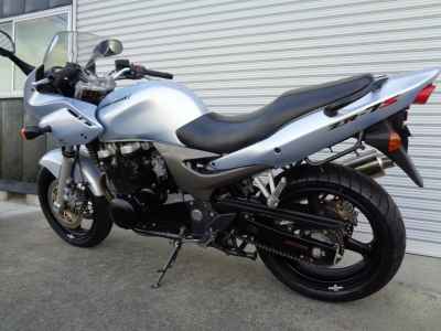 Kawasaki ZR-7S 2005