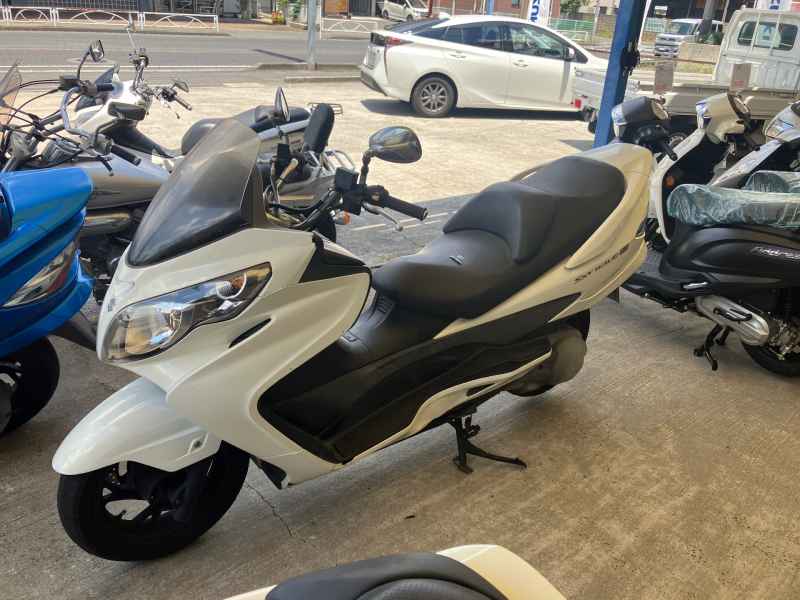 Suzuki Skywave 250S