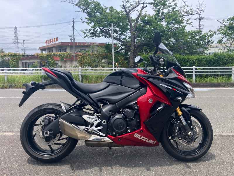 Suzuki GSX-S1000F 2015
