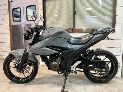 Suzuki Gixxer 250SF