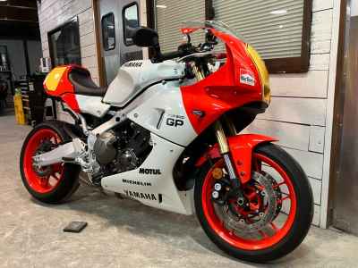 Yamaha XSR900 GP 2024